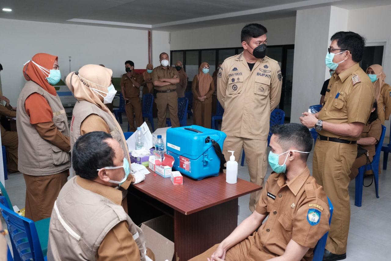 Tenaga Kesehatan di Kabupaten Gowa Mulai Jalani Vaksinasi Booster